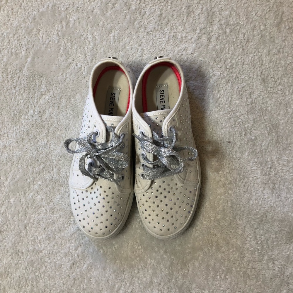Steve Madden White Sparkled Shoes Size 3